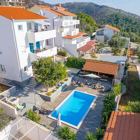 Apartments Sunshine With Pool Trogir Exterior photo