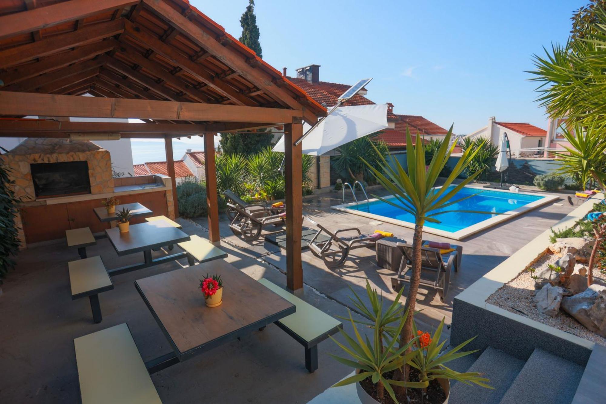 Sunshine With Pool Appartamento